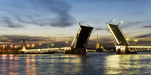 Развод мостов в Петербурге